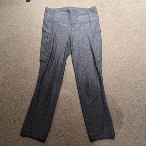 Lululemon crop leggings size 4